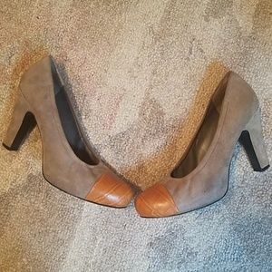 Nine west taupe suede and leather heels